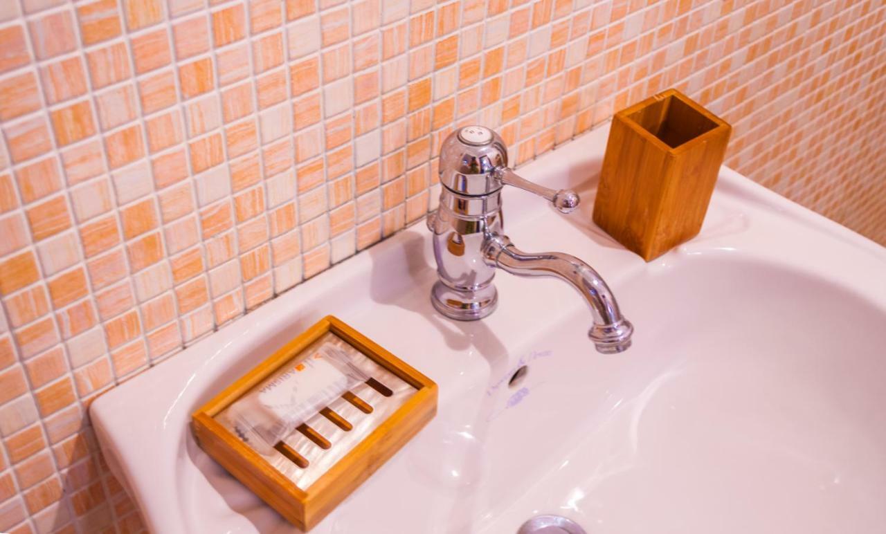 Melo Accommodations Apartment Abbrescia Bari Esterno foto